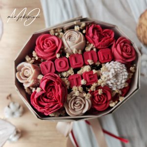 SAMOSTOJECI BUKET VOLIM TE